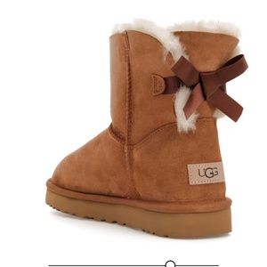 Ugg Bow ankle booties